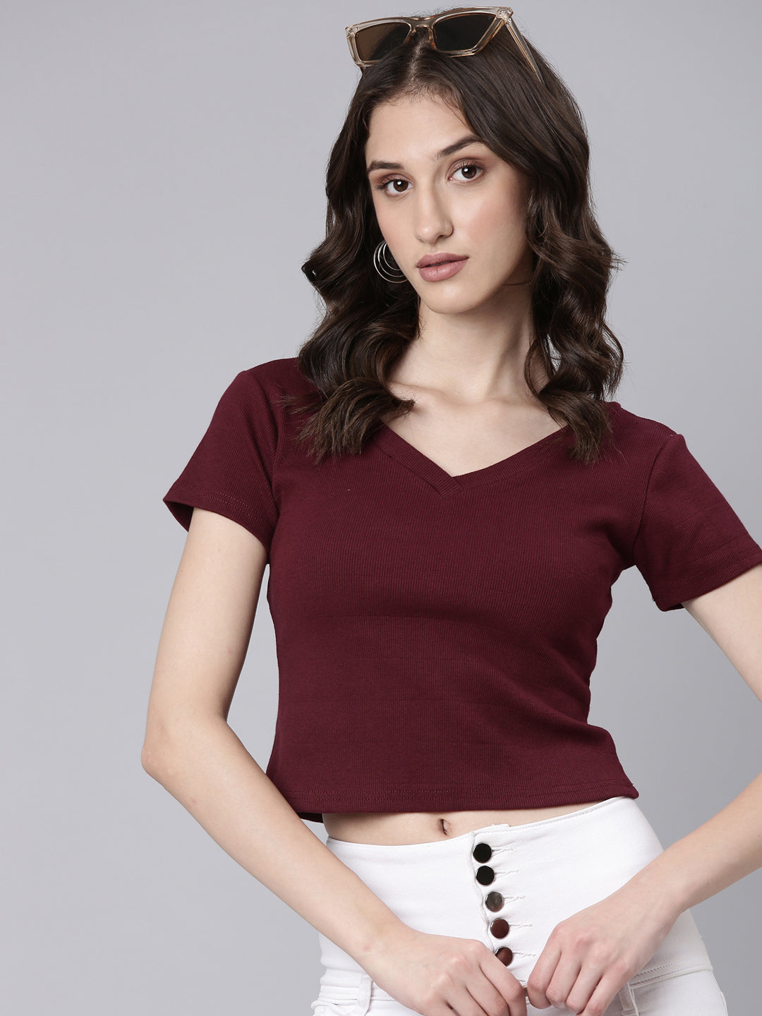 Women Maroon Solid Crop Slim Fit Tshirt