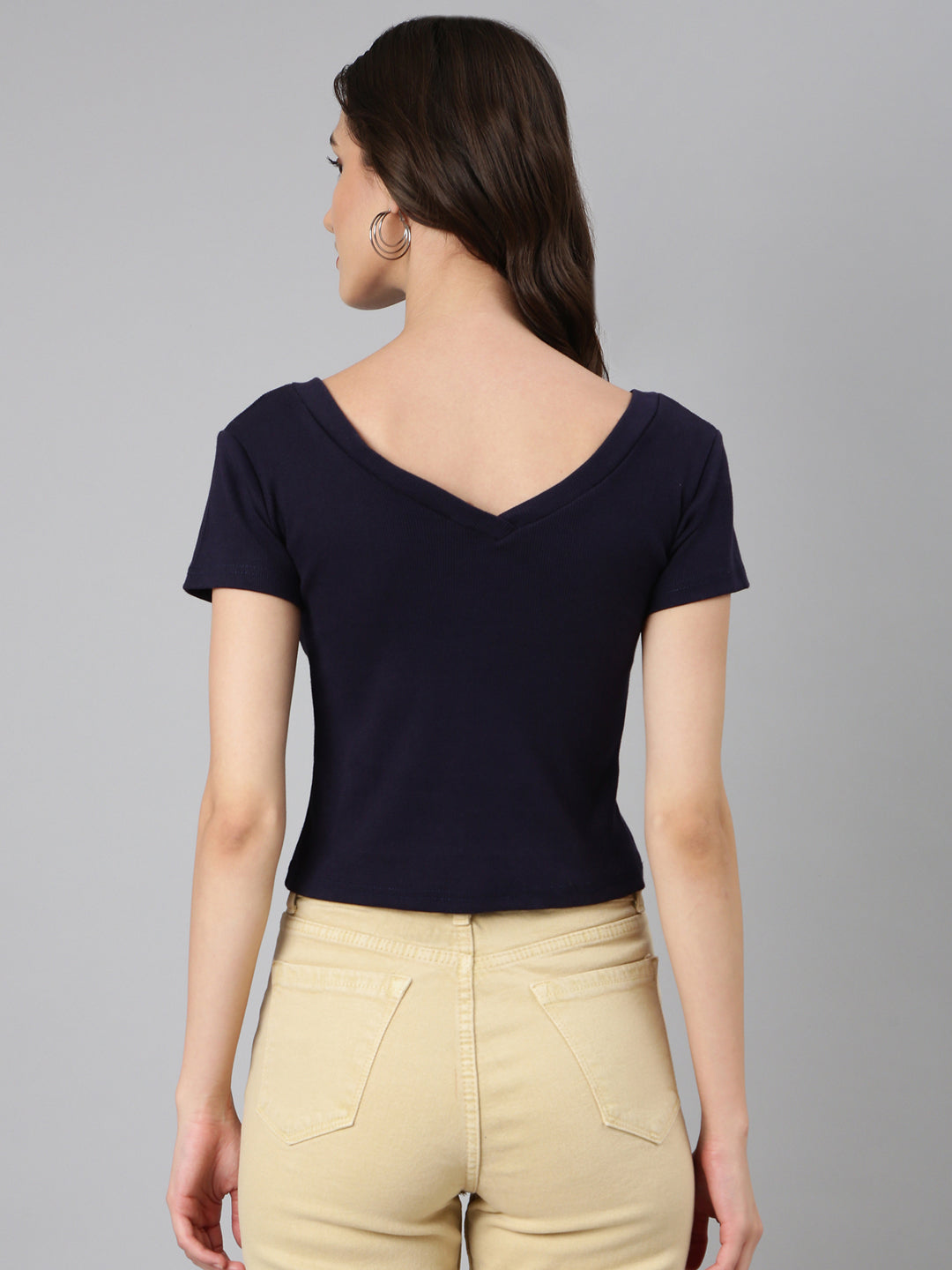 Women Navy Blue Solid Crop Slim Fit Tshirt