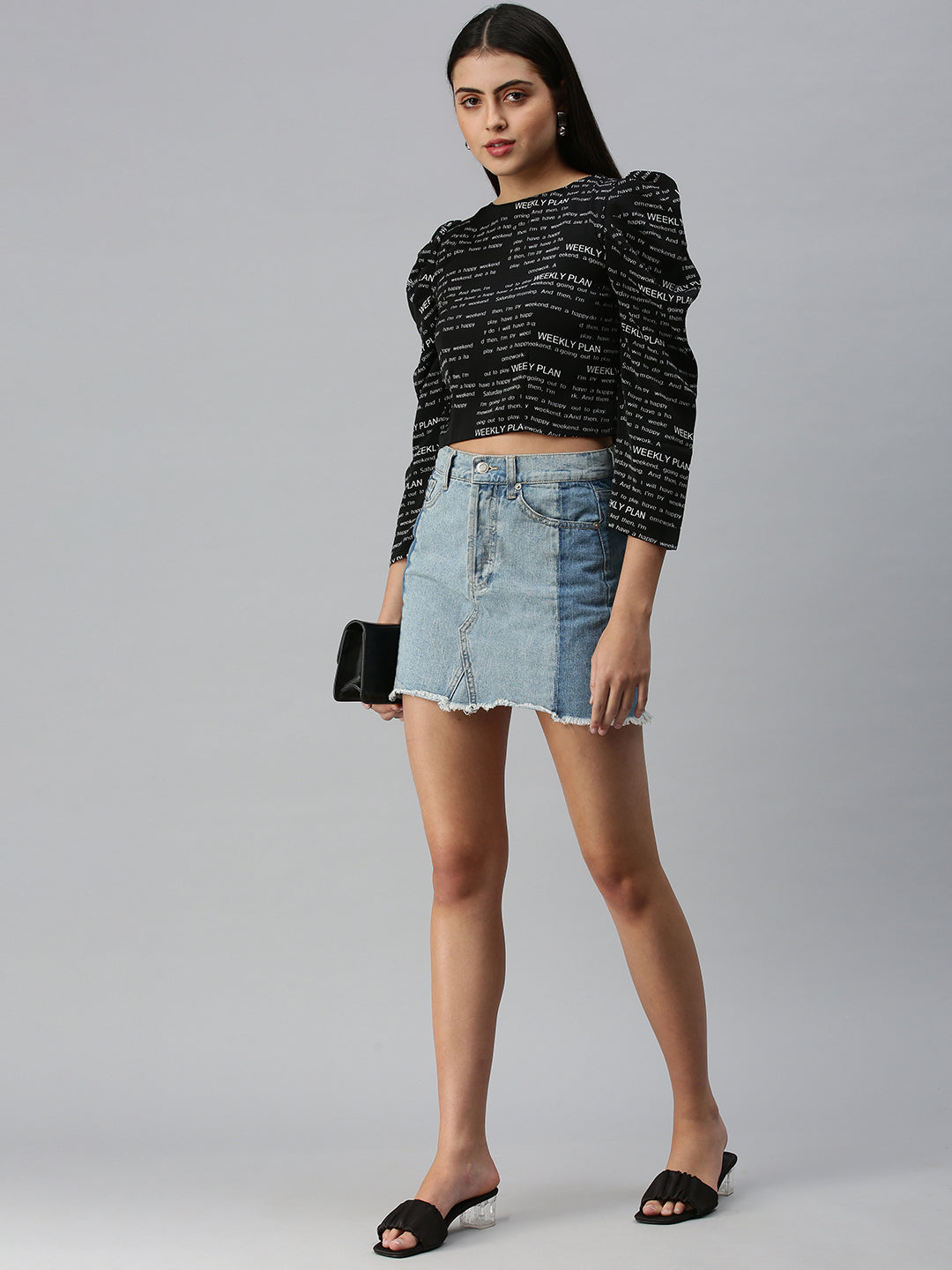 Women's Black Printed Crepe Crop Top