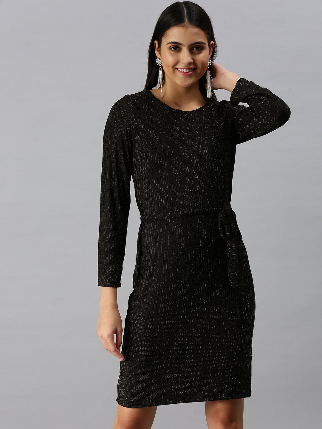 Women Black Solid Sheath Dress