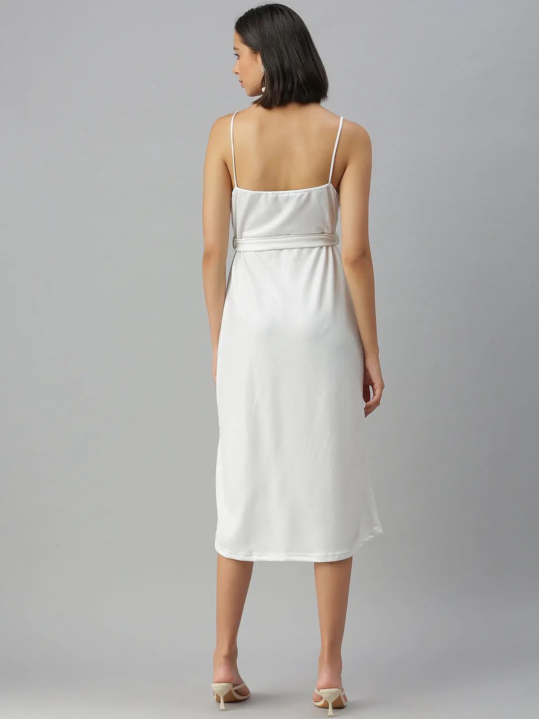 Women's White Solid Sheath Dress