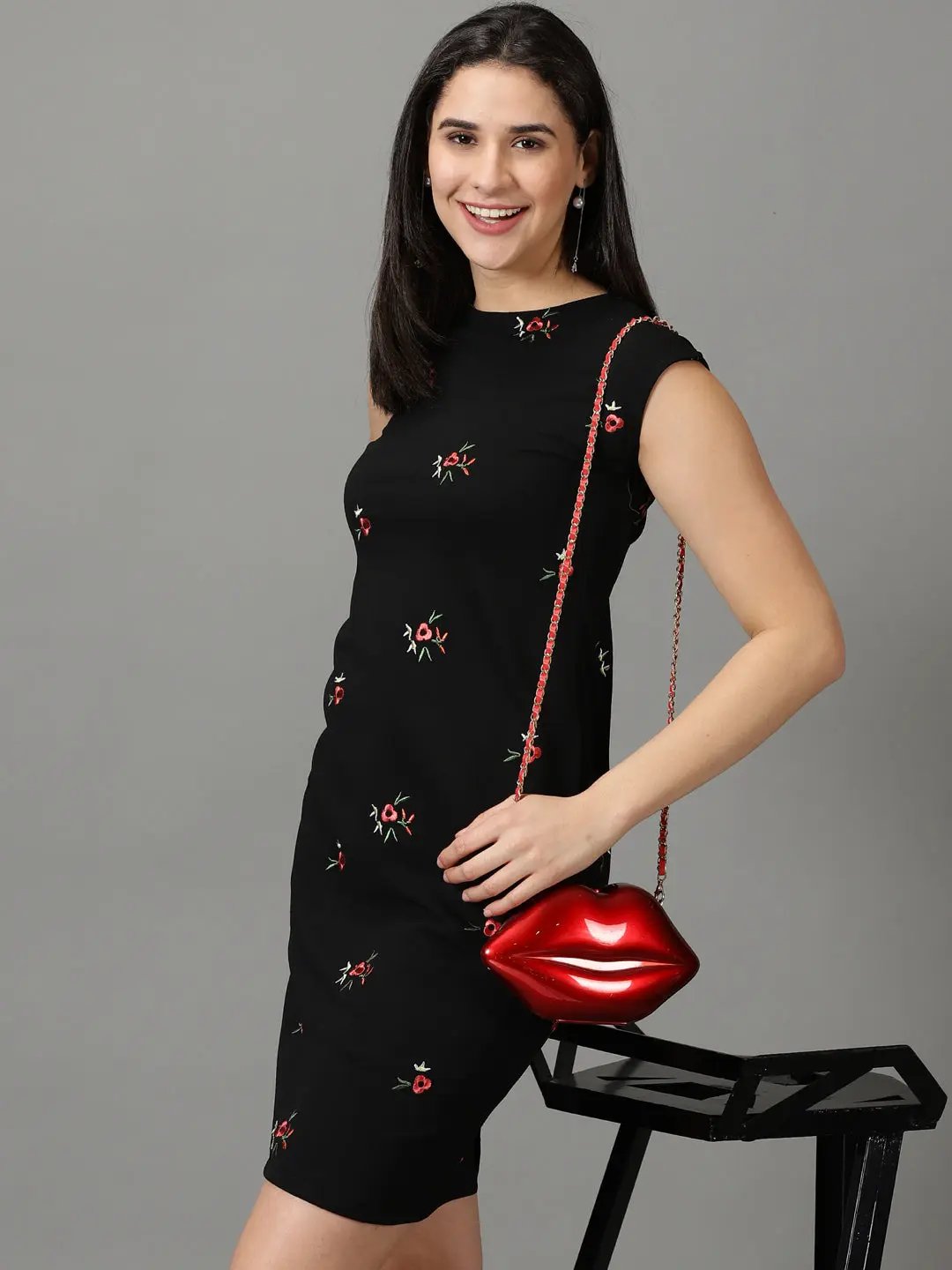 Women's Black Floral Embroidered Cap Sleeves Bodycon Dress