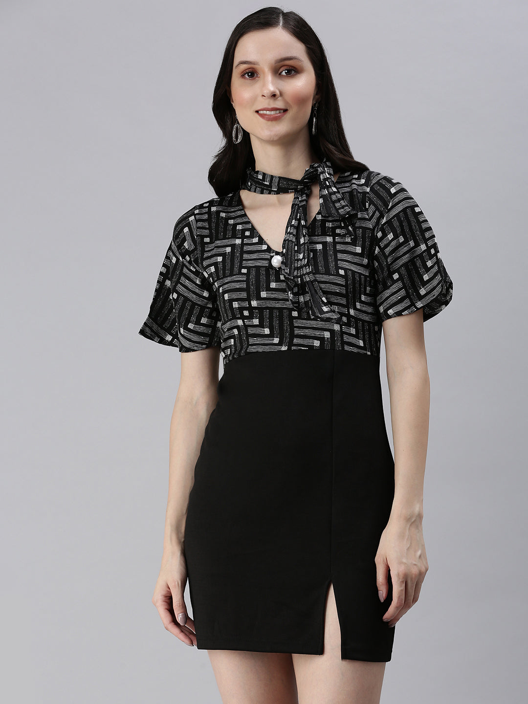 Women's Abstract Black Sheath Dress