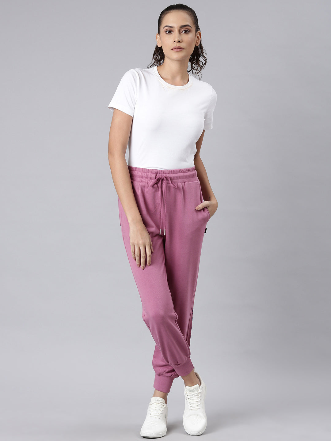 Women Mauve Solid Track Pant