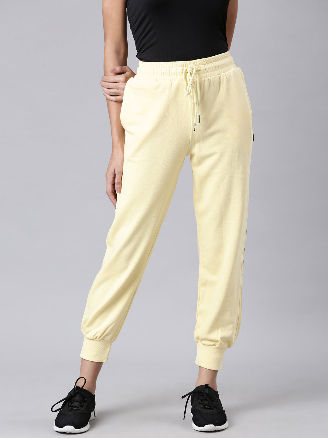 Women Yellow Solid Track Pant