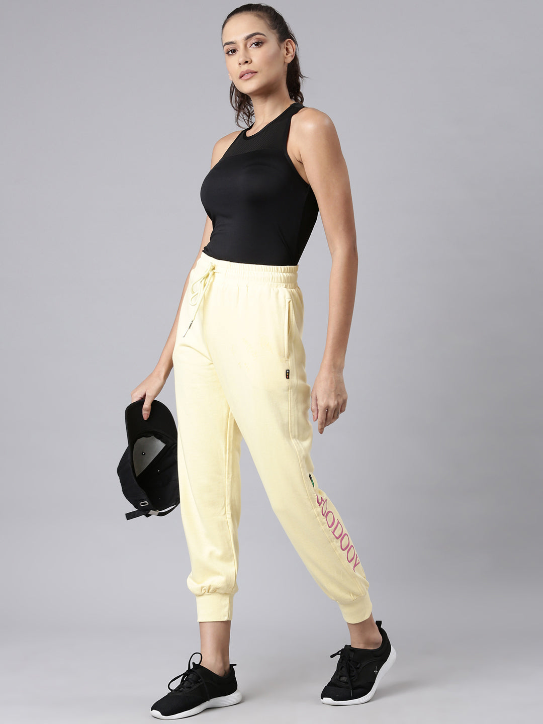 Women Yellow Solid Track Pant