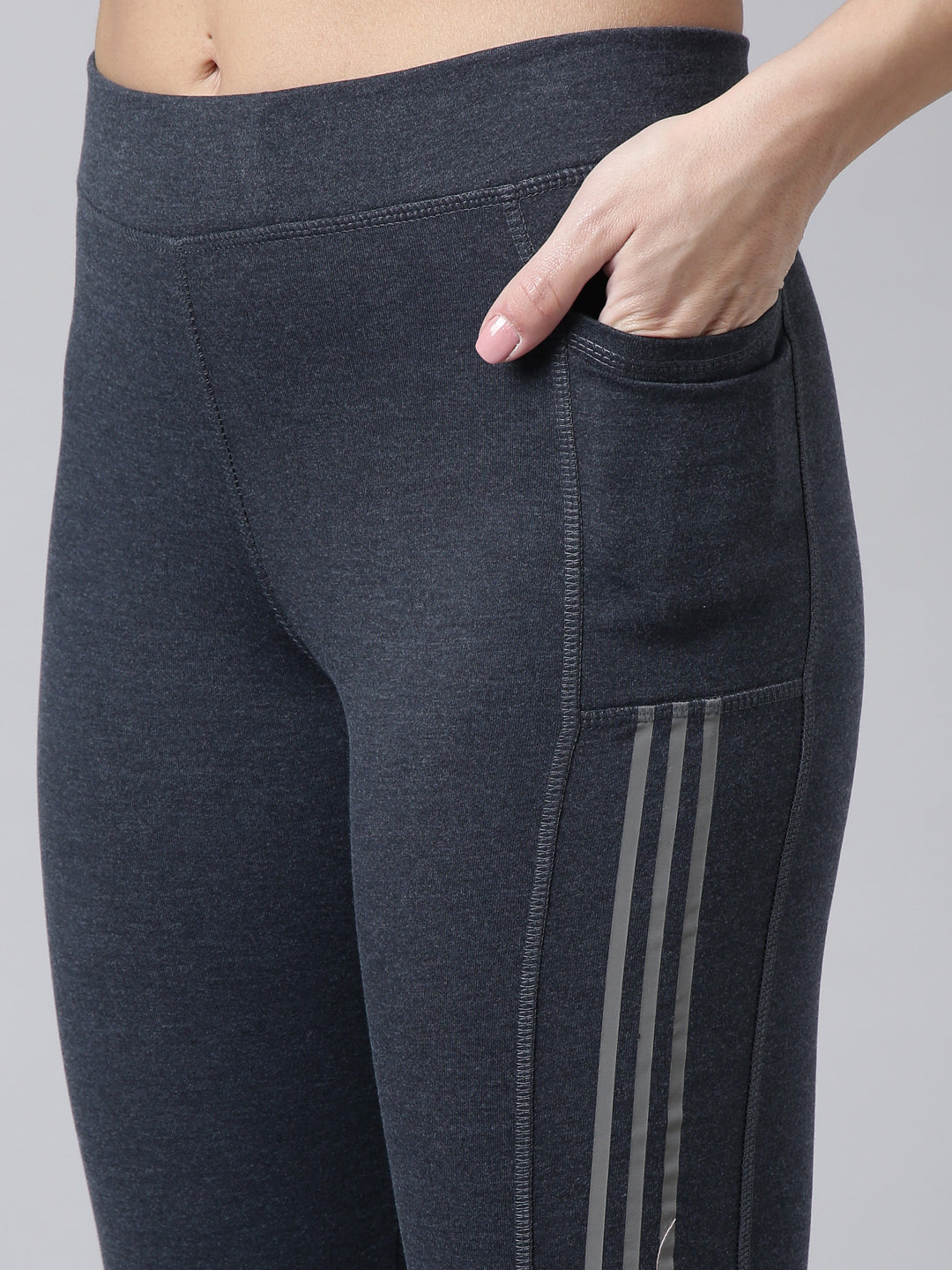 Women Solid Slim Fit Grey Track Pant