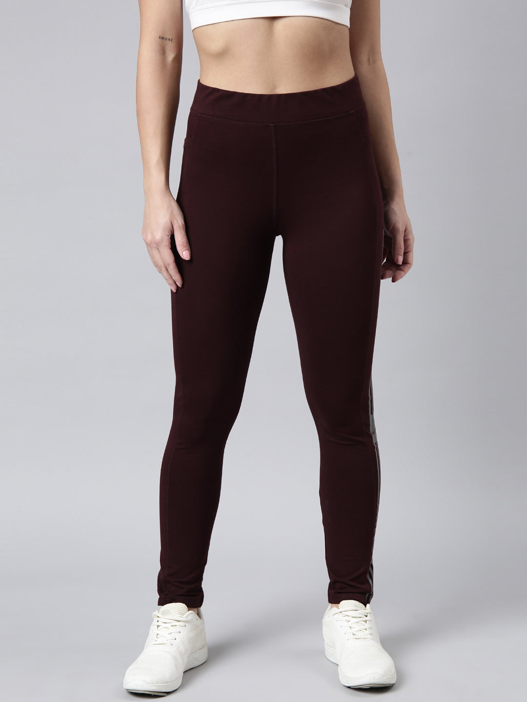 Women Solid Slim Fit Maroon Track Pant