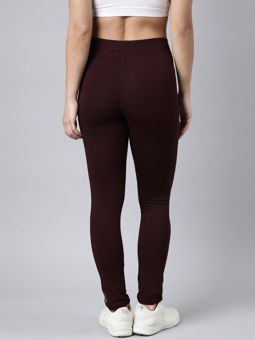 Women Solid Slim Fit Maroon Track Pant