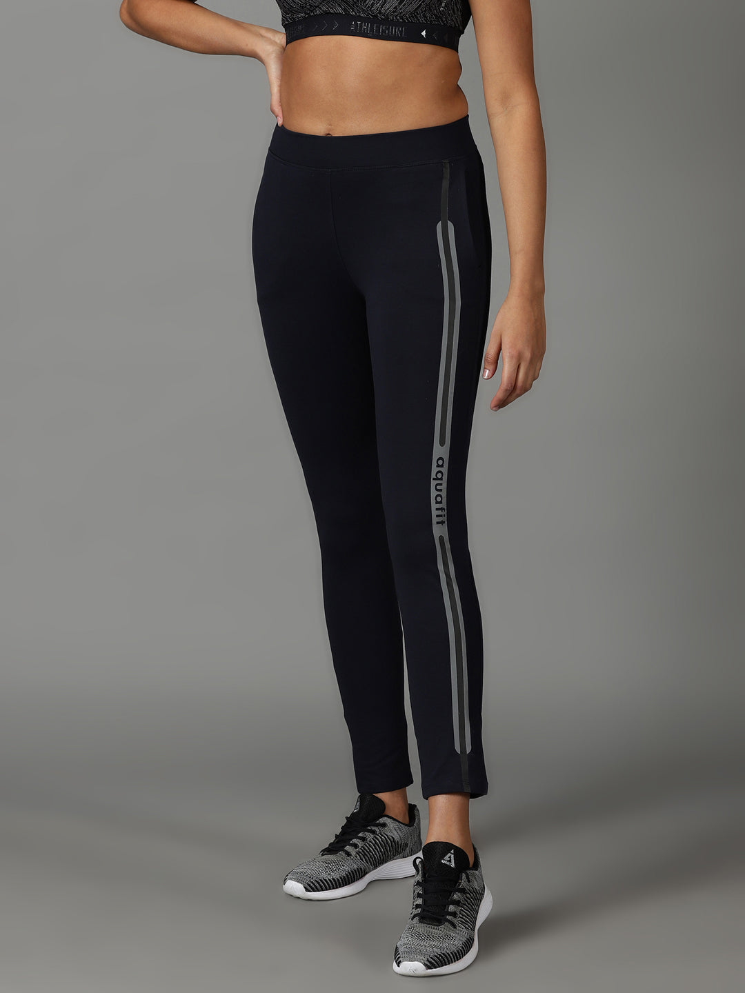 Women's Navy Blue Solid Track Pant