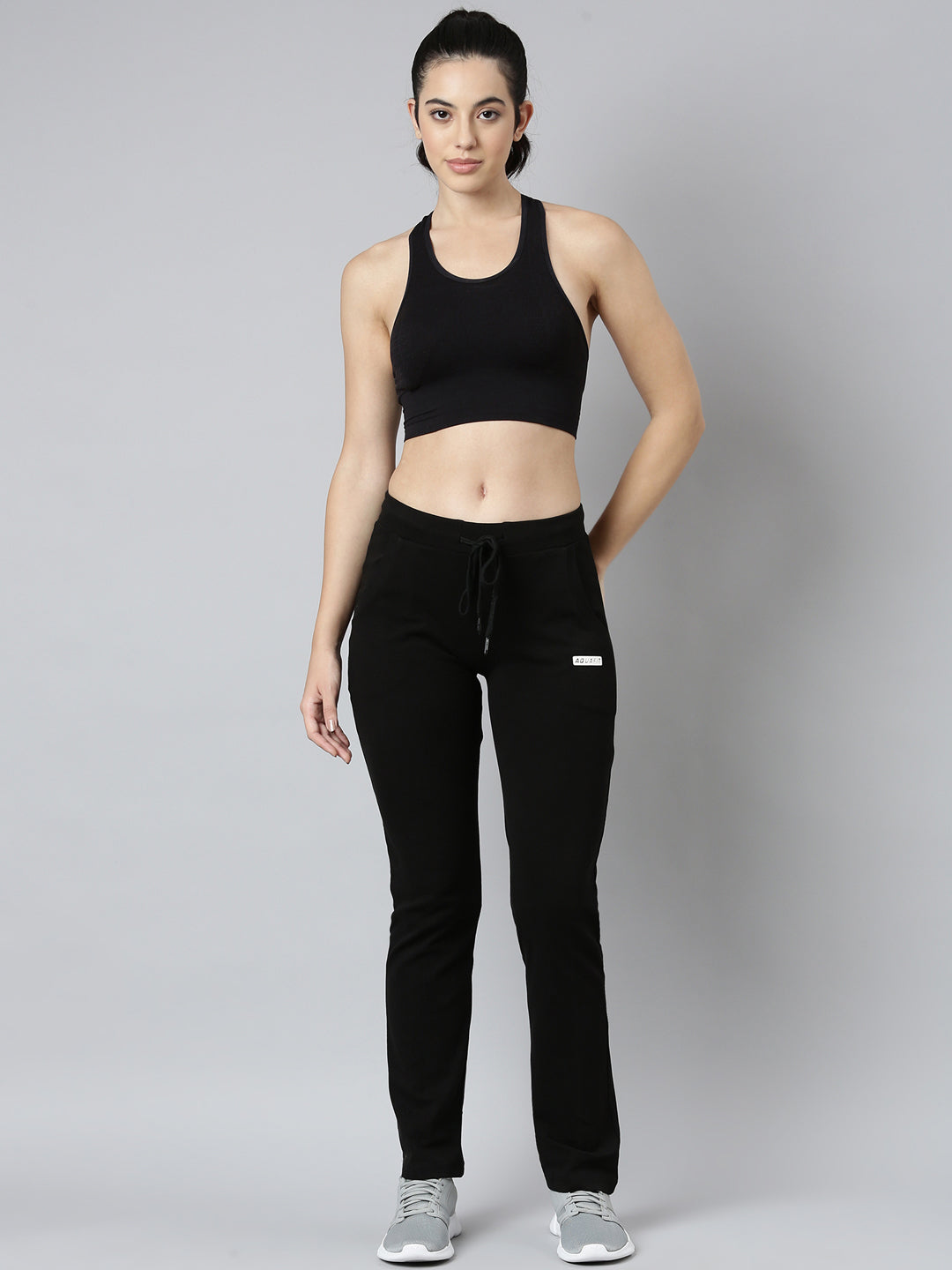 Women's Solid Slim Fit Black Track Pant
