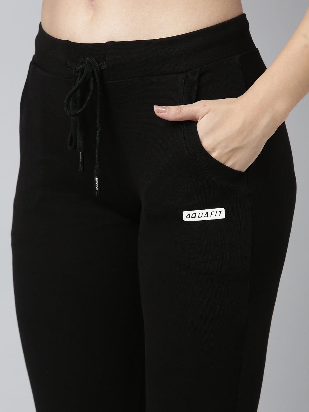 Women's Solid Slim Fit Black Track Pant