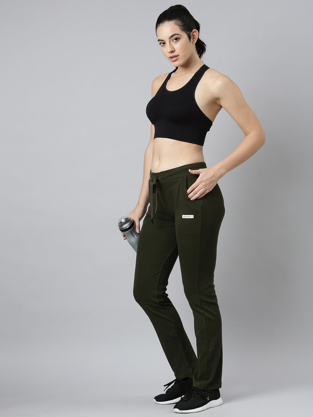 Women Solid Slim Fit Olive Track Pant