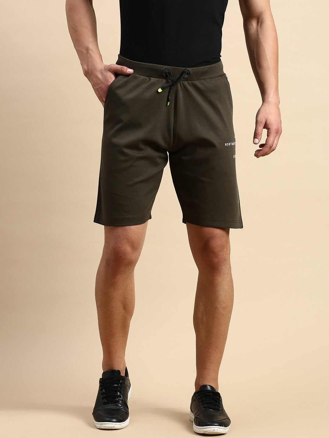 Men Green Solid Casual Shorts