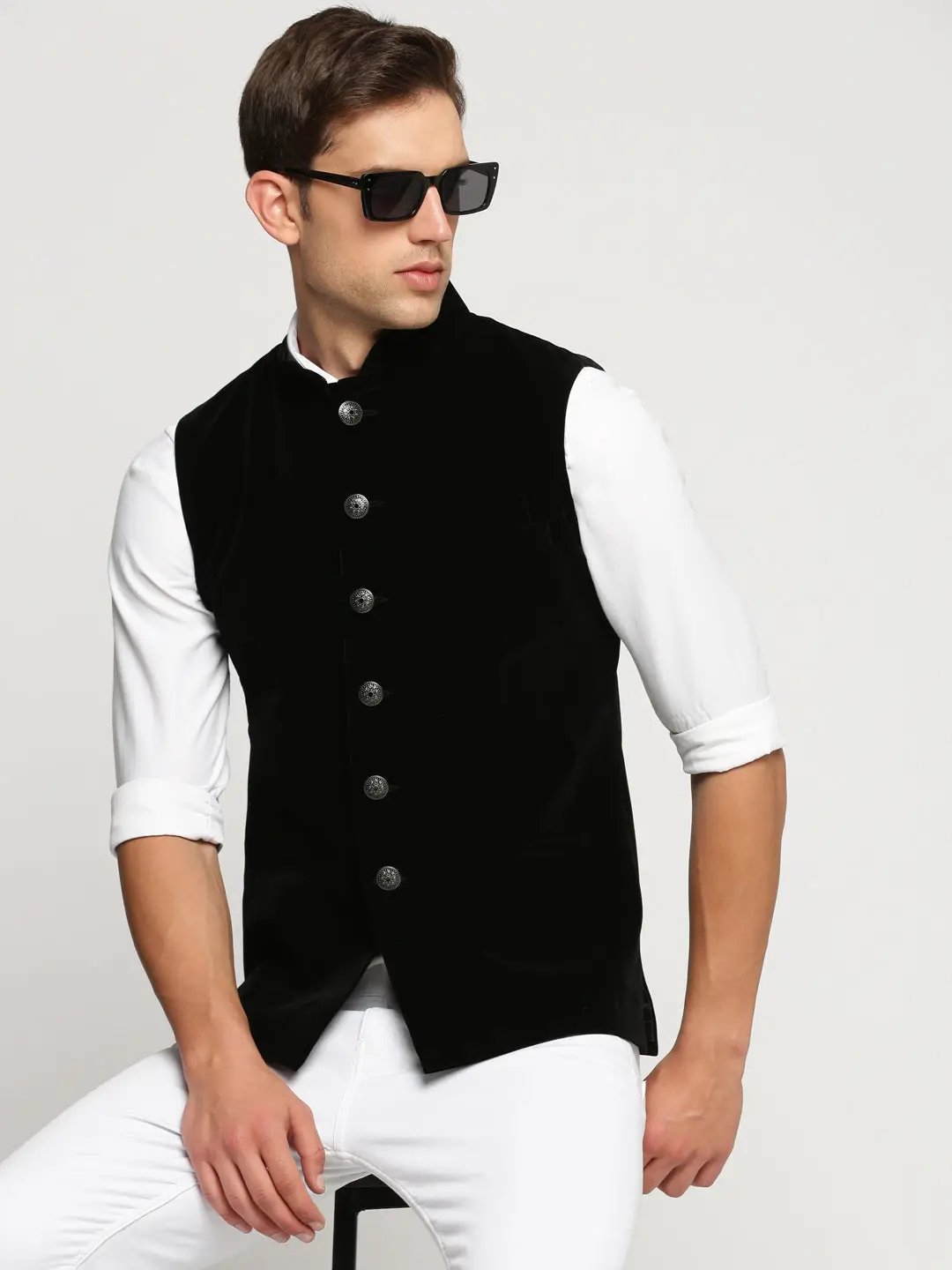 Men's Black Mandarin Collar Solid Nehru Jacket