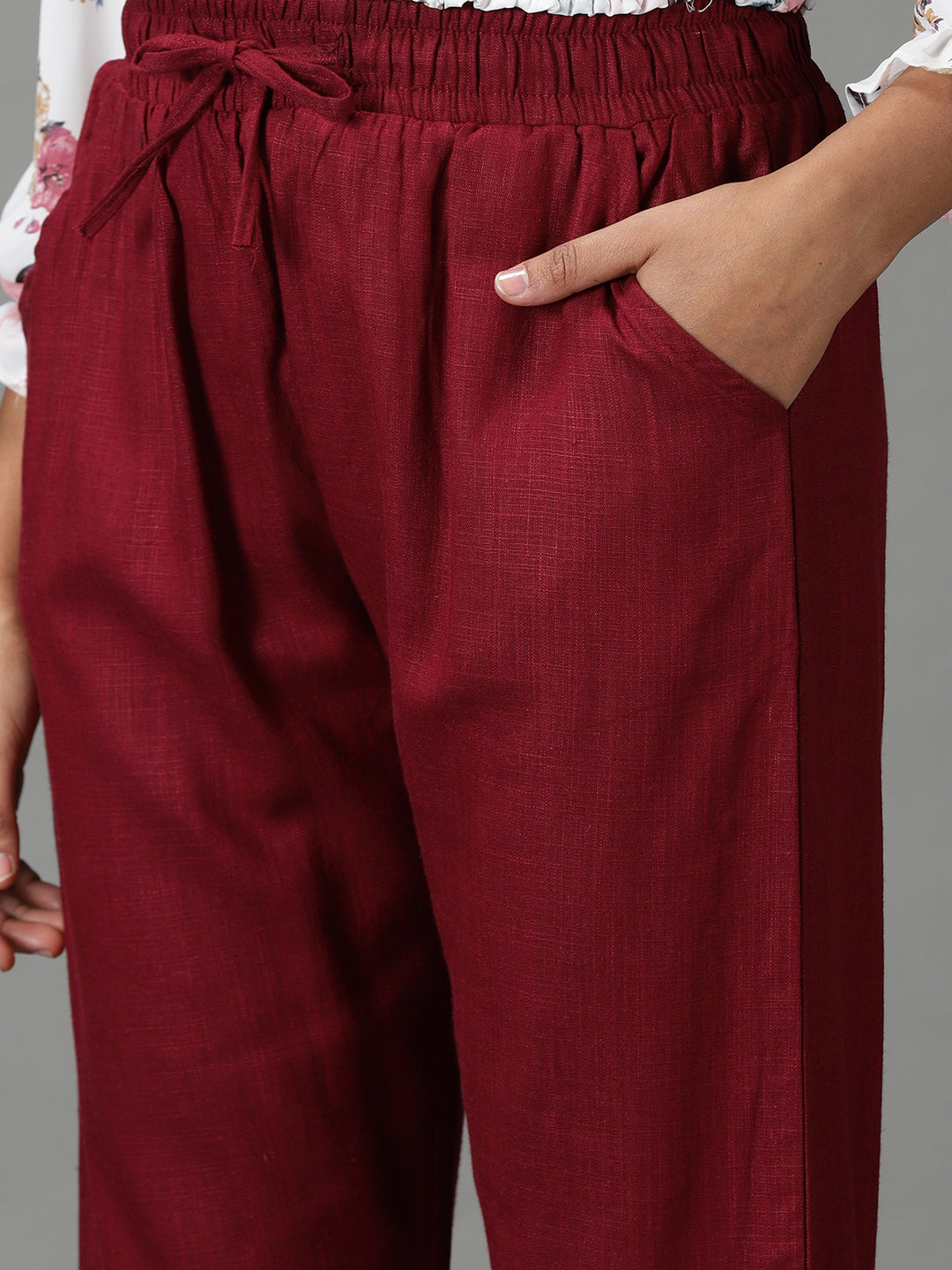 Women's Burgundy Solid Cigarette Trouser