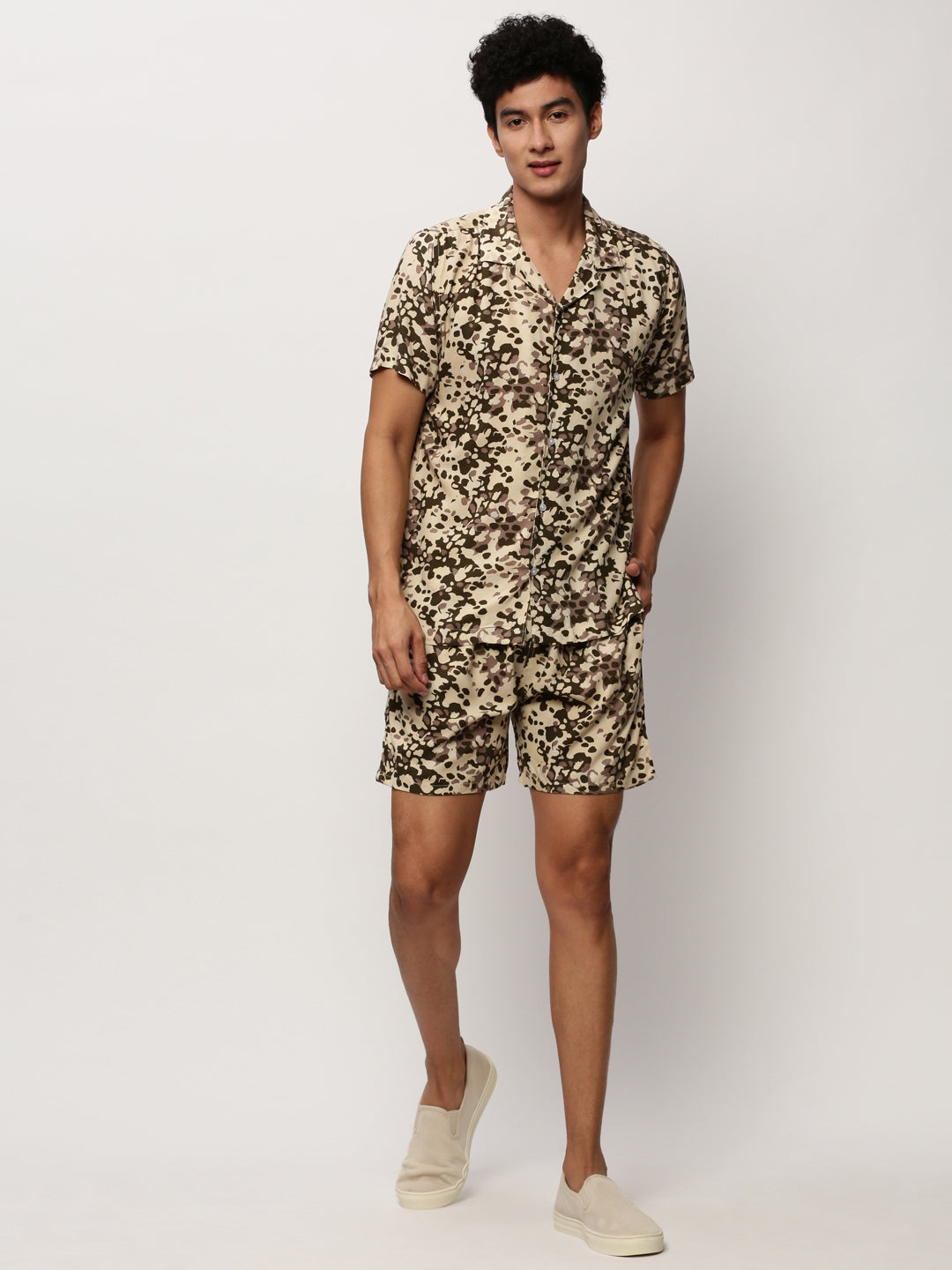 Men Cream Printed Casual Co ords