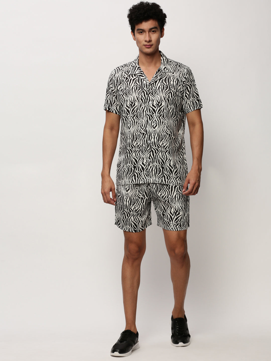 Men White Printed Casual Co ords