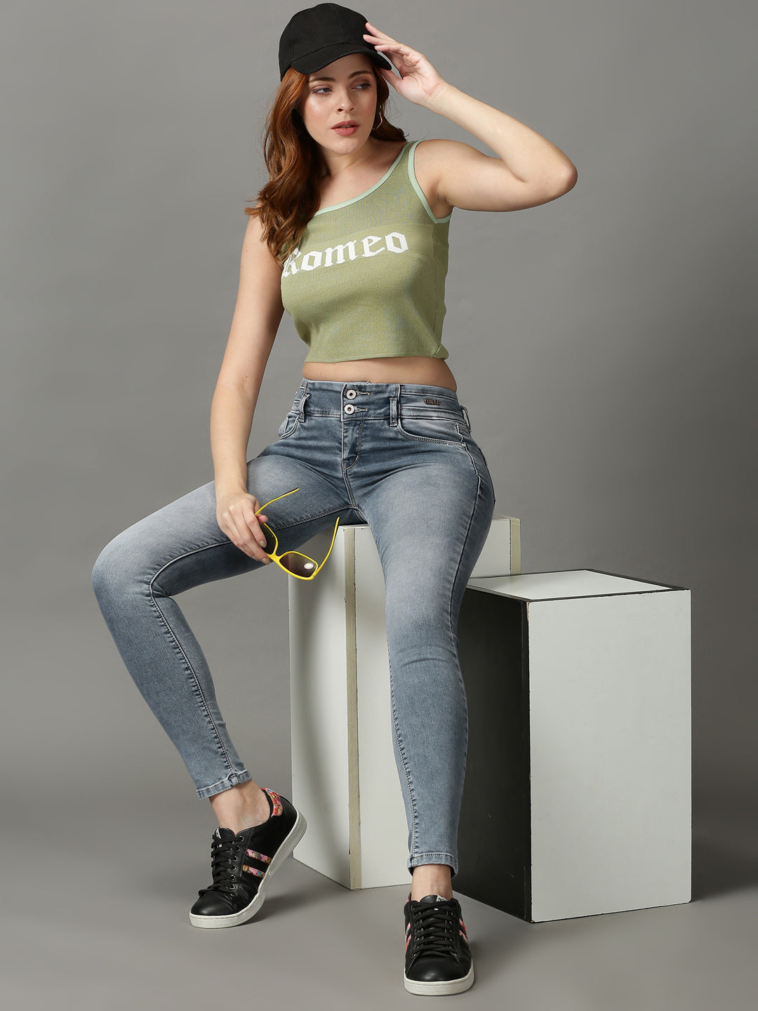 Women's Green Solid Fitted Crop Top