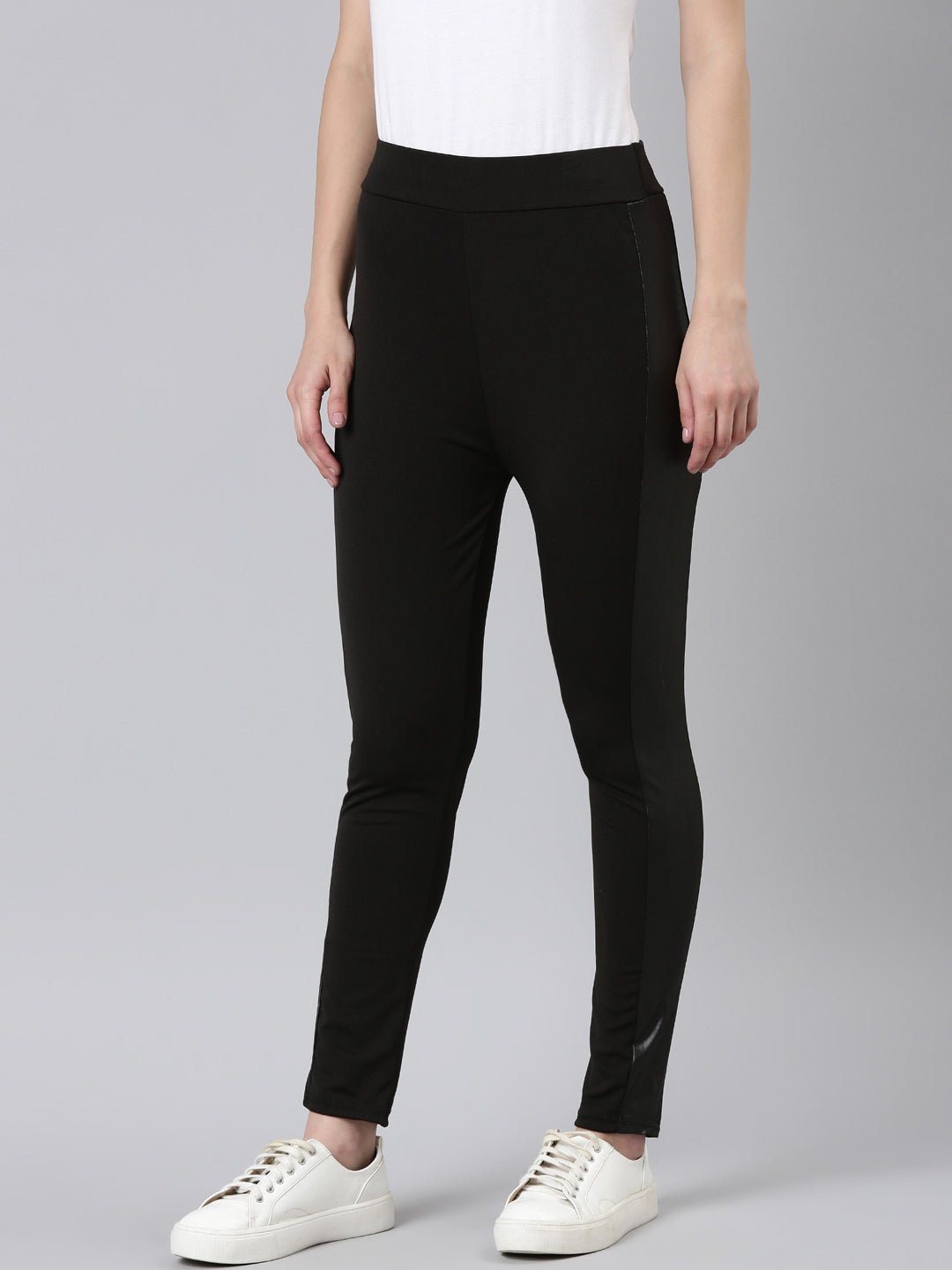 Women Black Solid Leggings