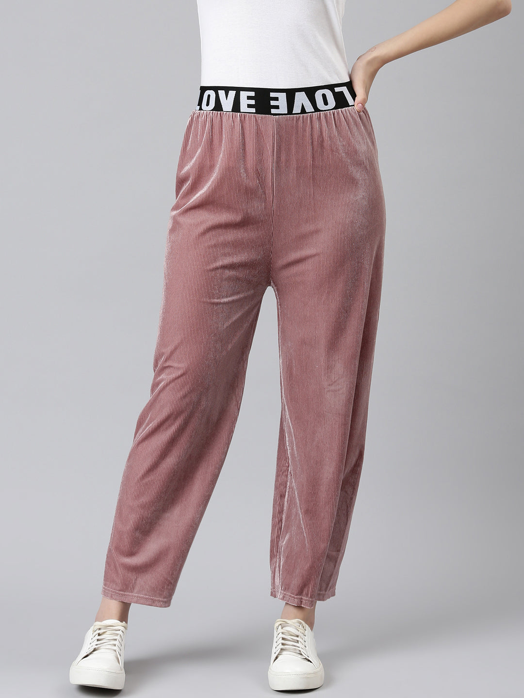 Women Pink Solid Track Pant