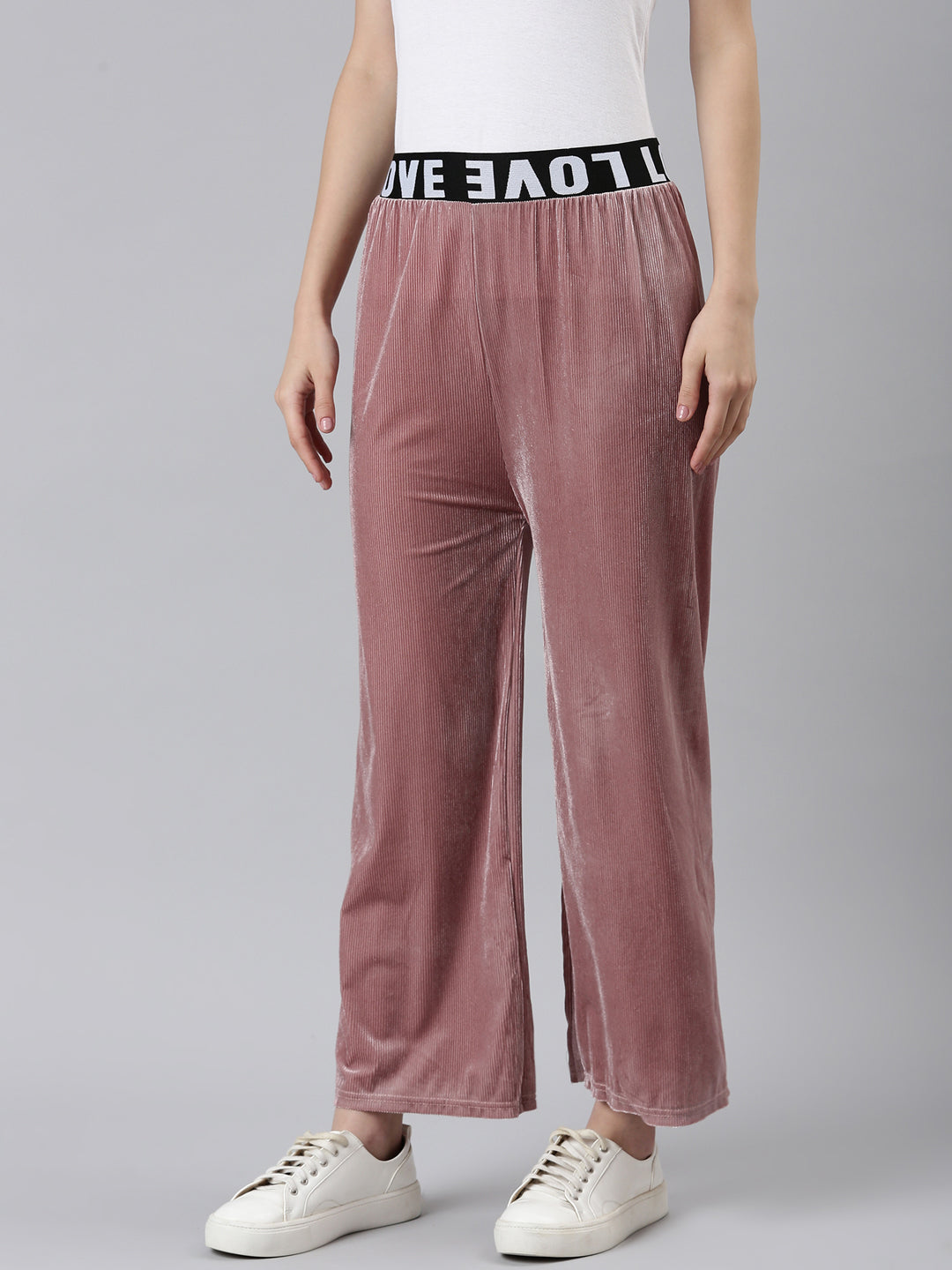 Women Pink Solid Track Pant