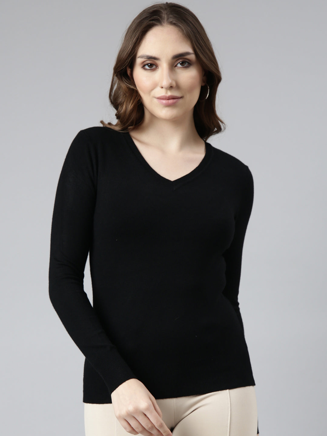 Women's Black Solid Fitted Top
