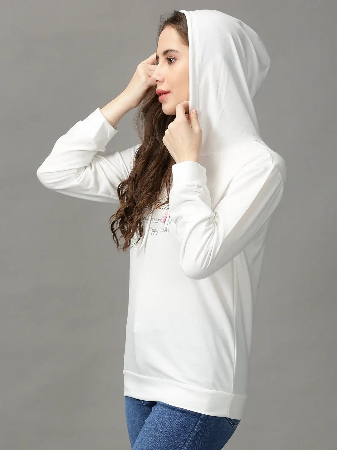 Women's White Solid Sweatshirt
