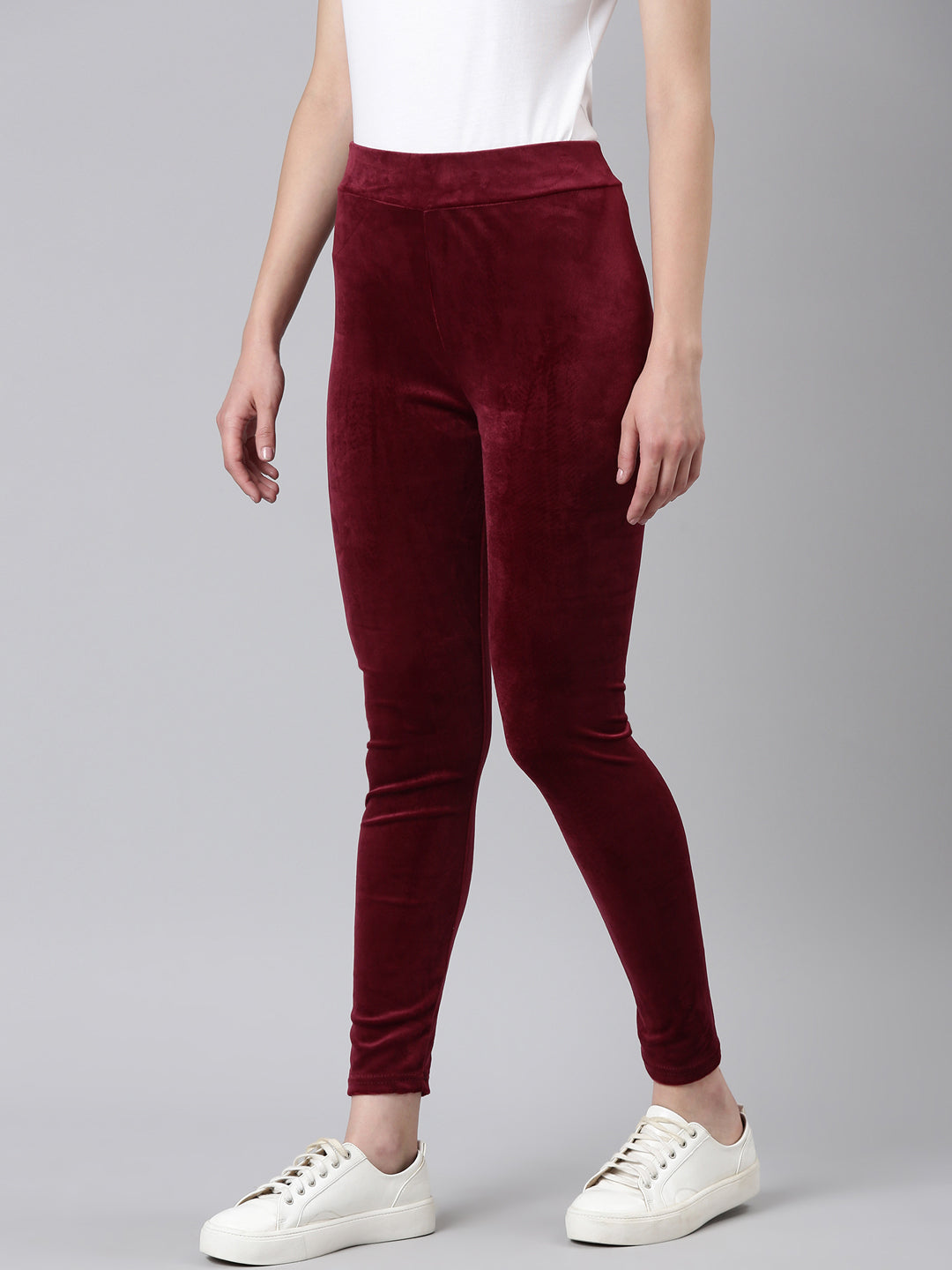 Women Magenta Solid Leggings