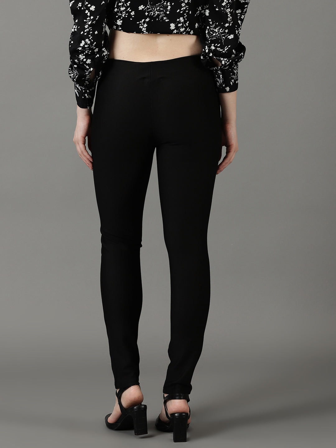 Women's Black Skinny Fit Jeggings
