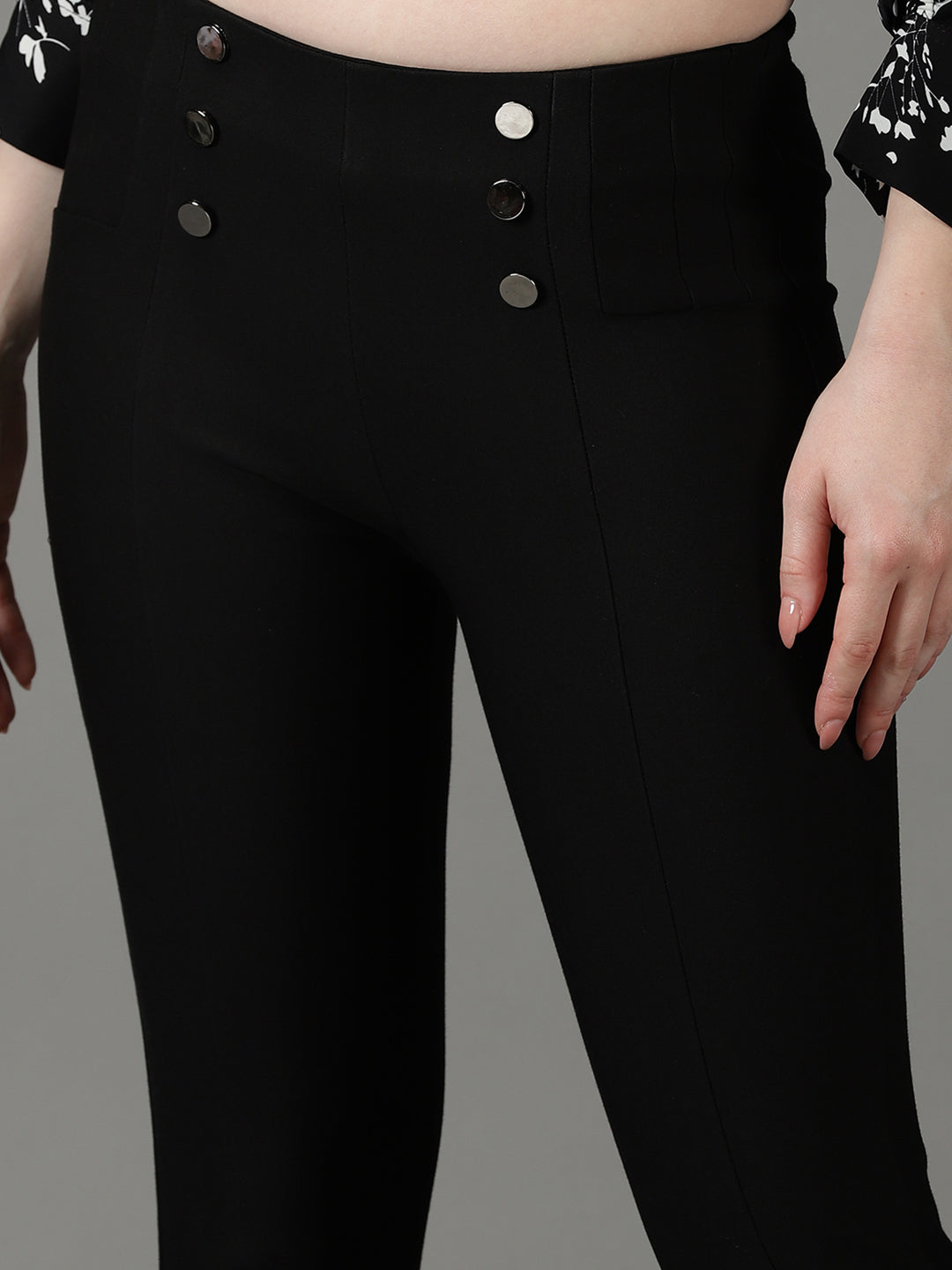 Women's Black Skinny Fit Jeggings