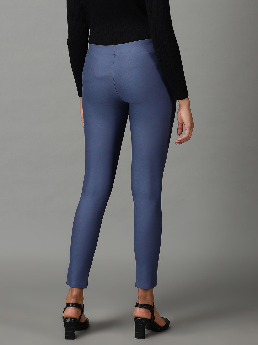 Women's Blue Solid Skinny Fit Jegging