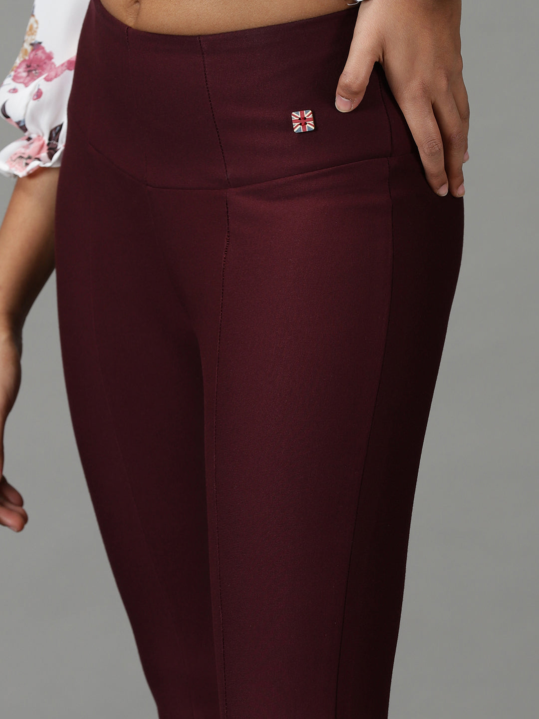 Women's Burgundy Solid Skinny Fit Jegging