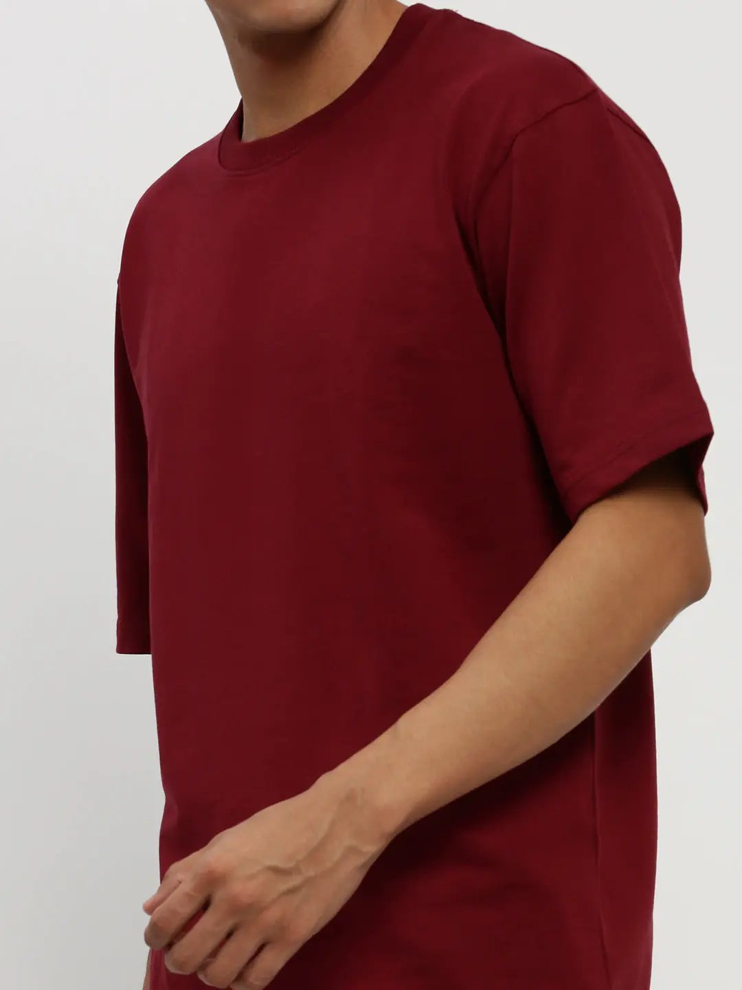 Men's Maroon Round Neck T-Shirt & Shorts Co-Ords Set - from SHOWOFFFF