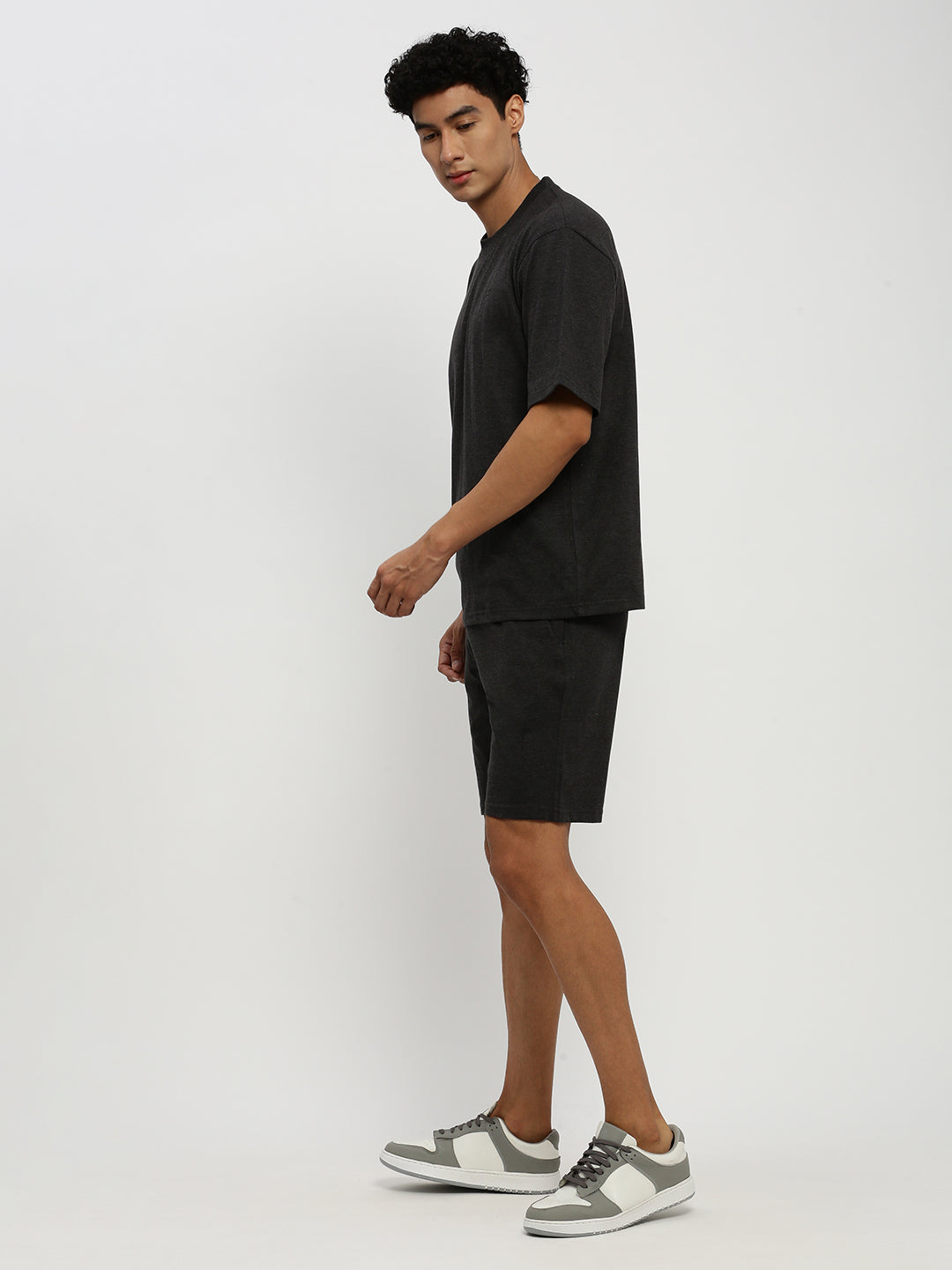 Men's Dark Grey Solid Round Neck Co-Ords Set