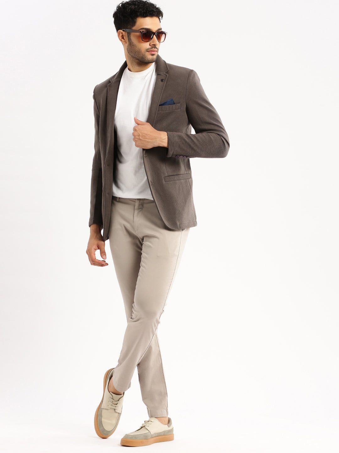 Men Grey Solid Notched Lapel Blazer