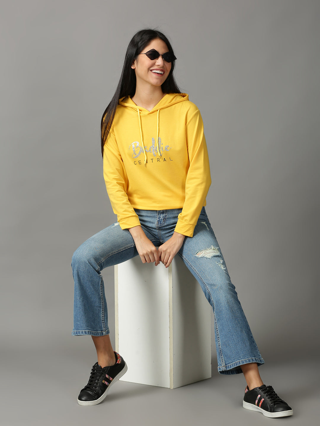 Women's Yellow Solid Sweatshirt