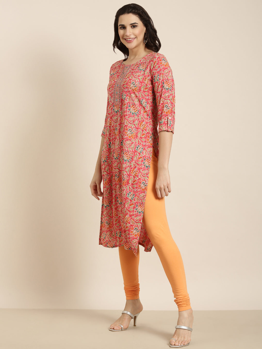 Women Straight Pink Floral Kurta