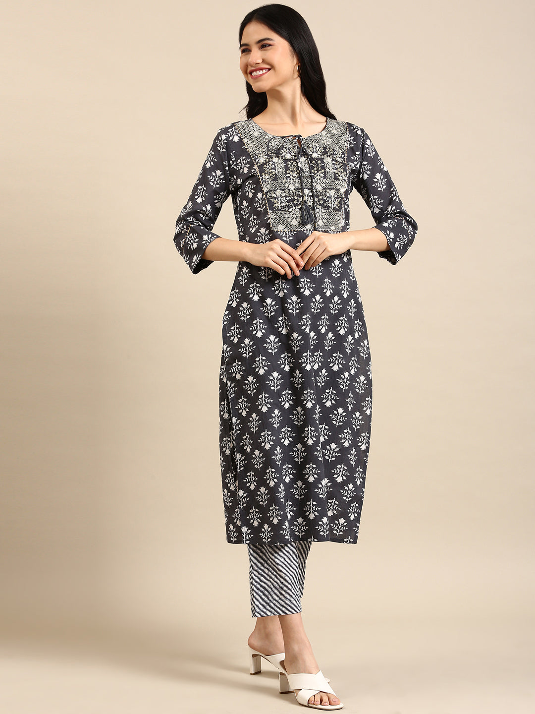 Women's Grey Floral Kurta Set