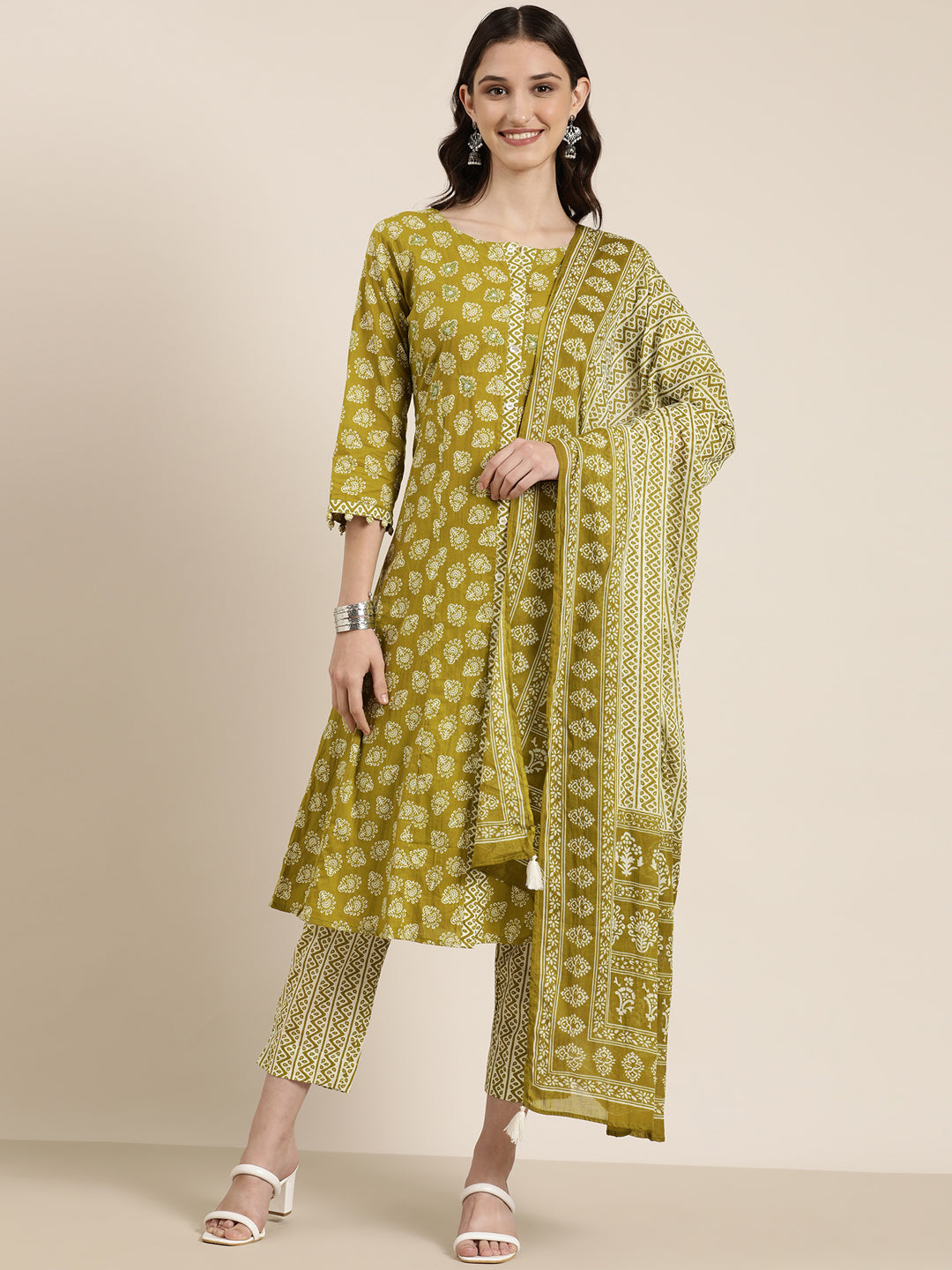 Women Green Printed Kurta Set