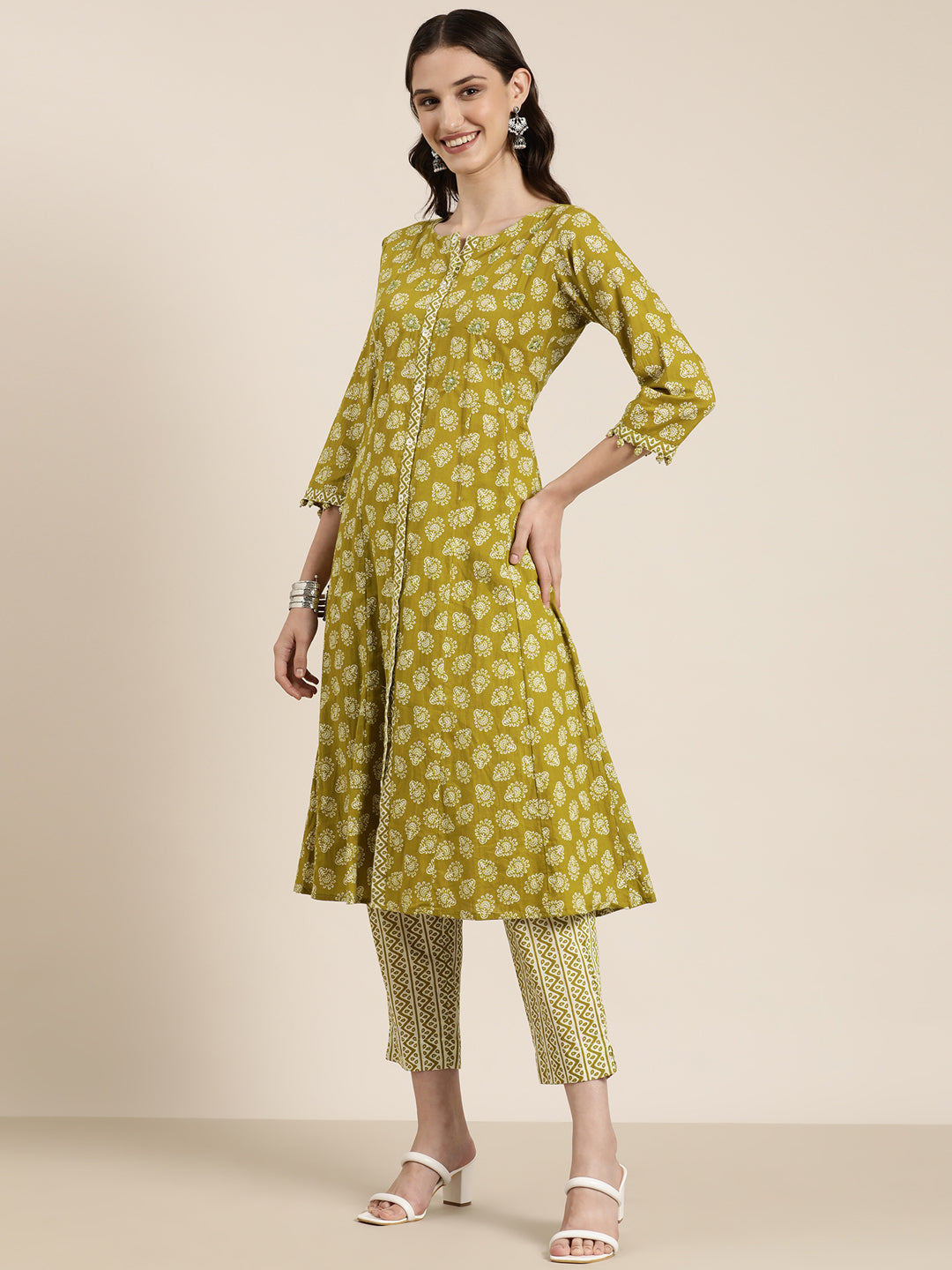 Women Green Printed Kurta Set