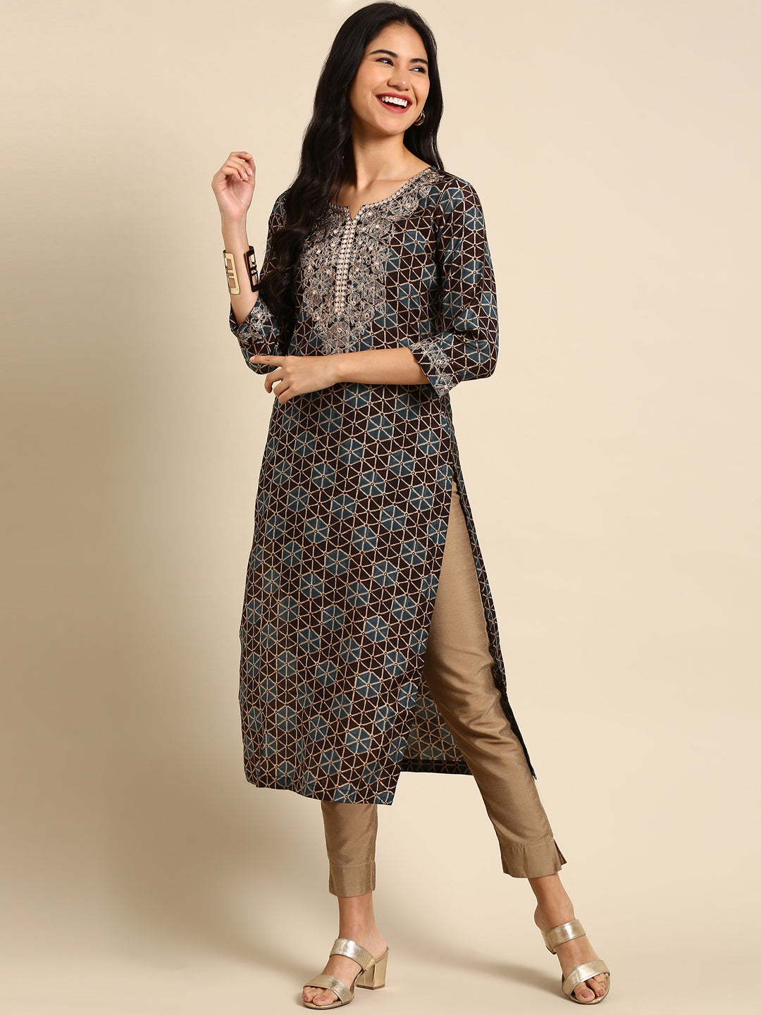 Women's Coffee Brown Solid Straight Kurta