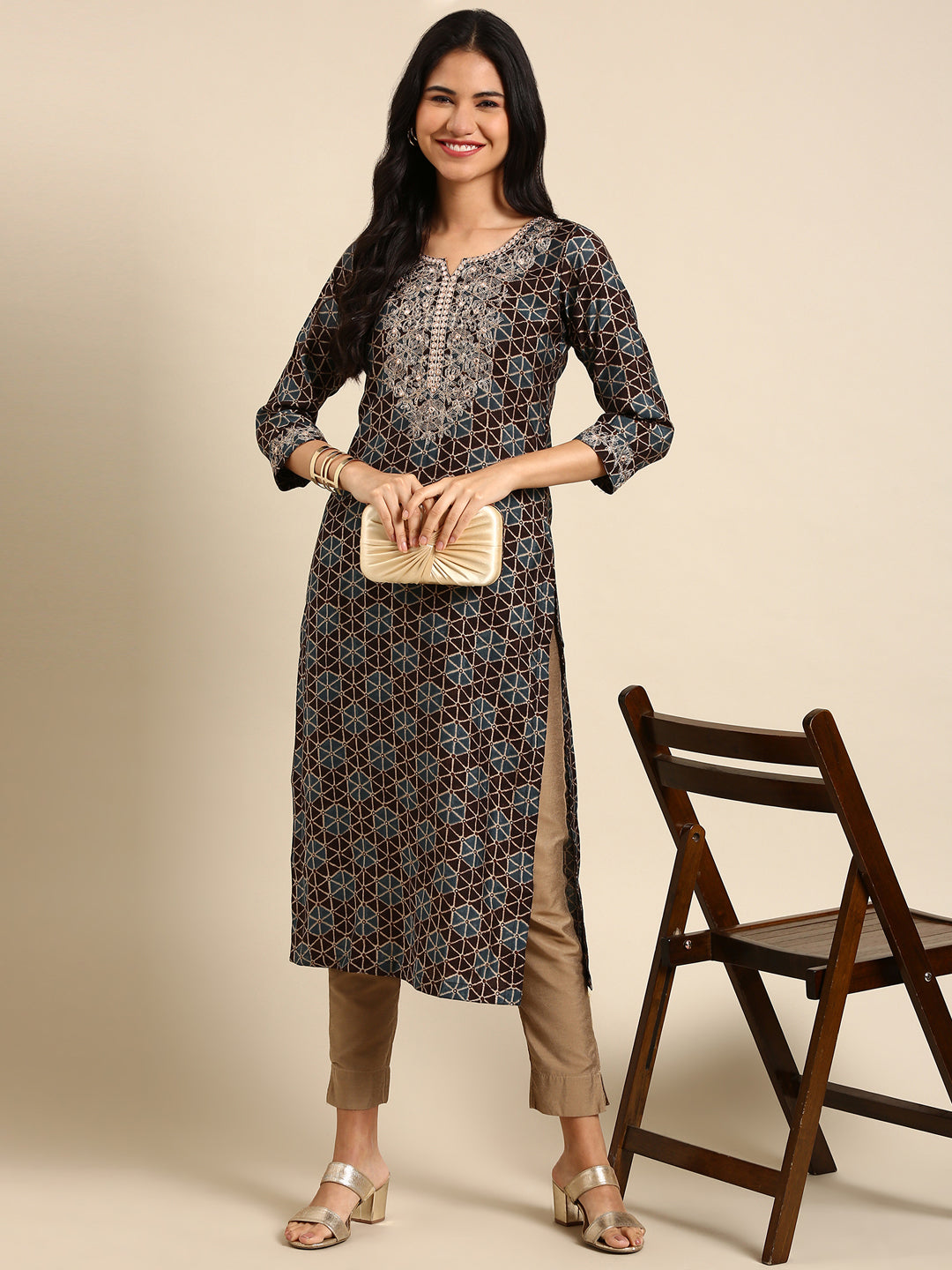 Women's Coffee Brown Solid Straight Kurta