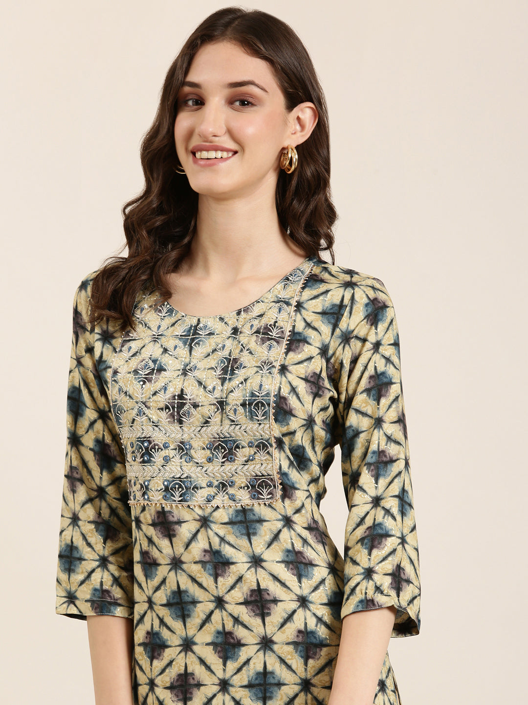 Women Beige Geometrical Straight Kurta