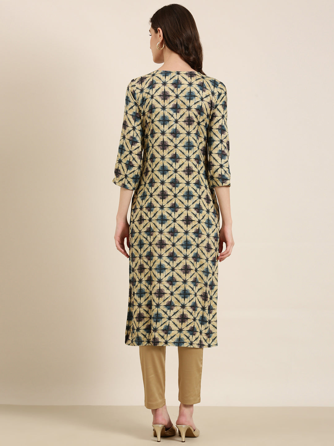 Women Beige Geometrical Straight Kurta