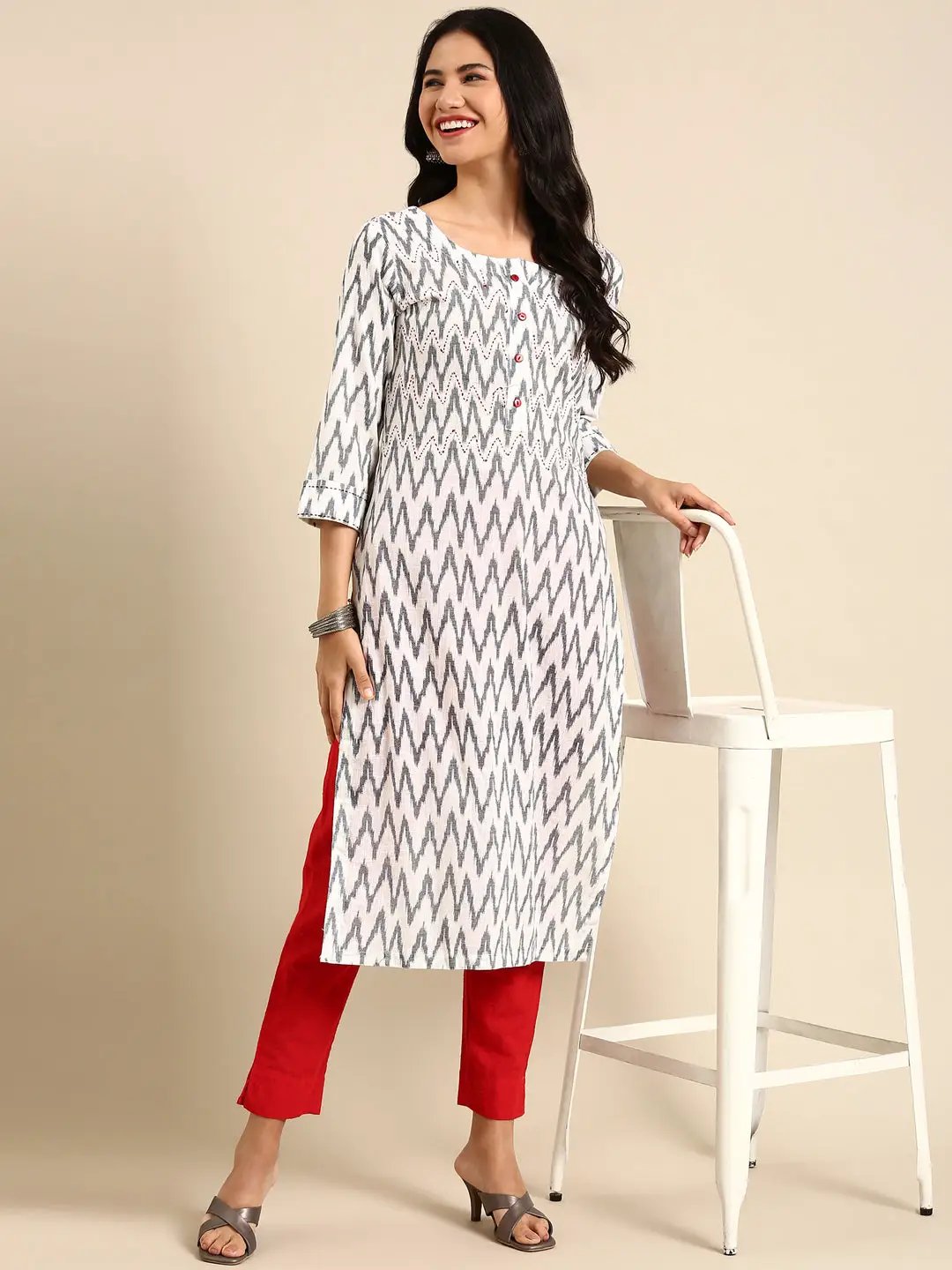 Women's White Printed Straight Kurta