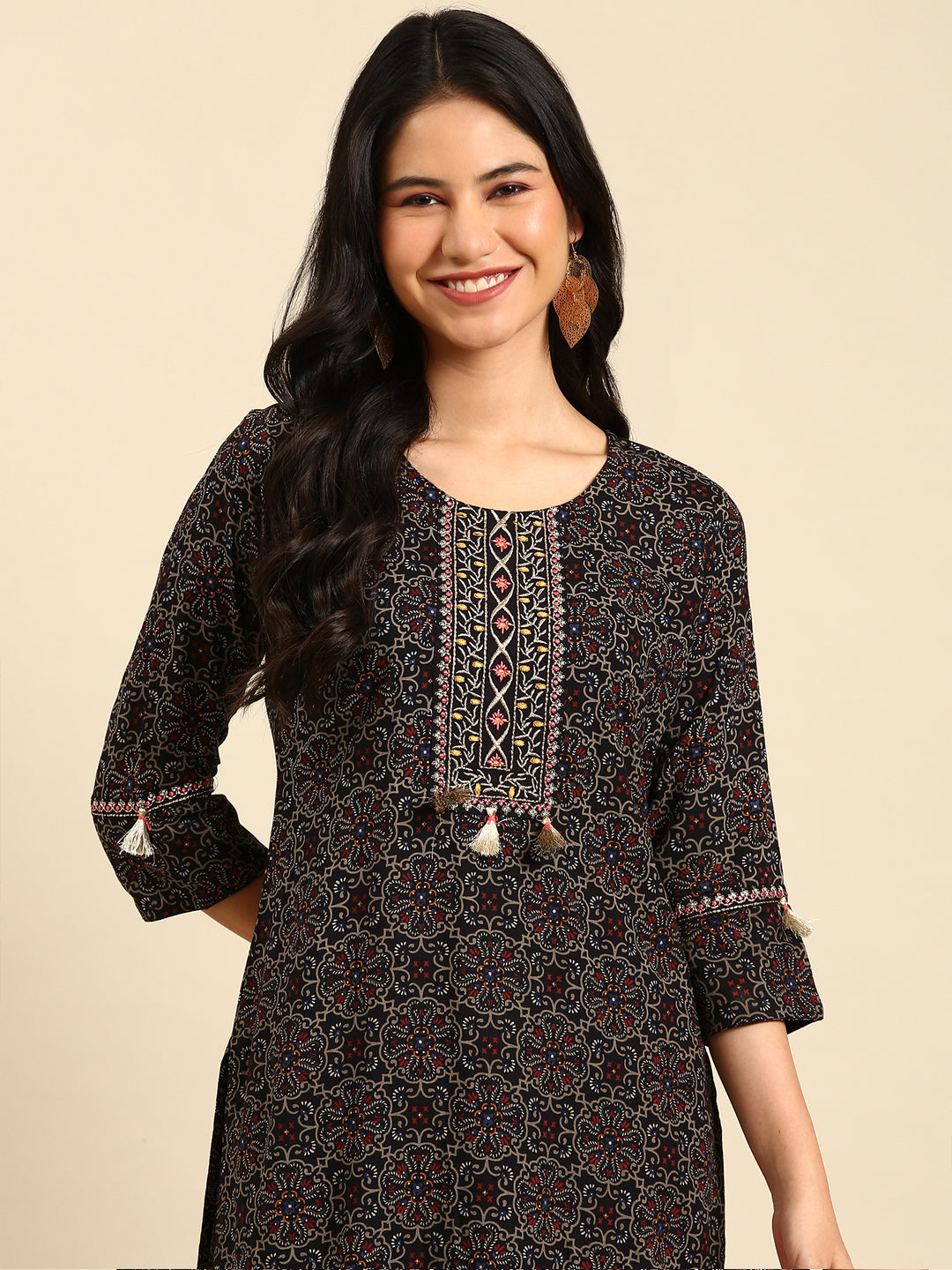 Women's Black Printed Straight Kurta