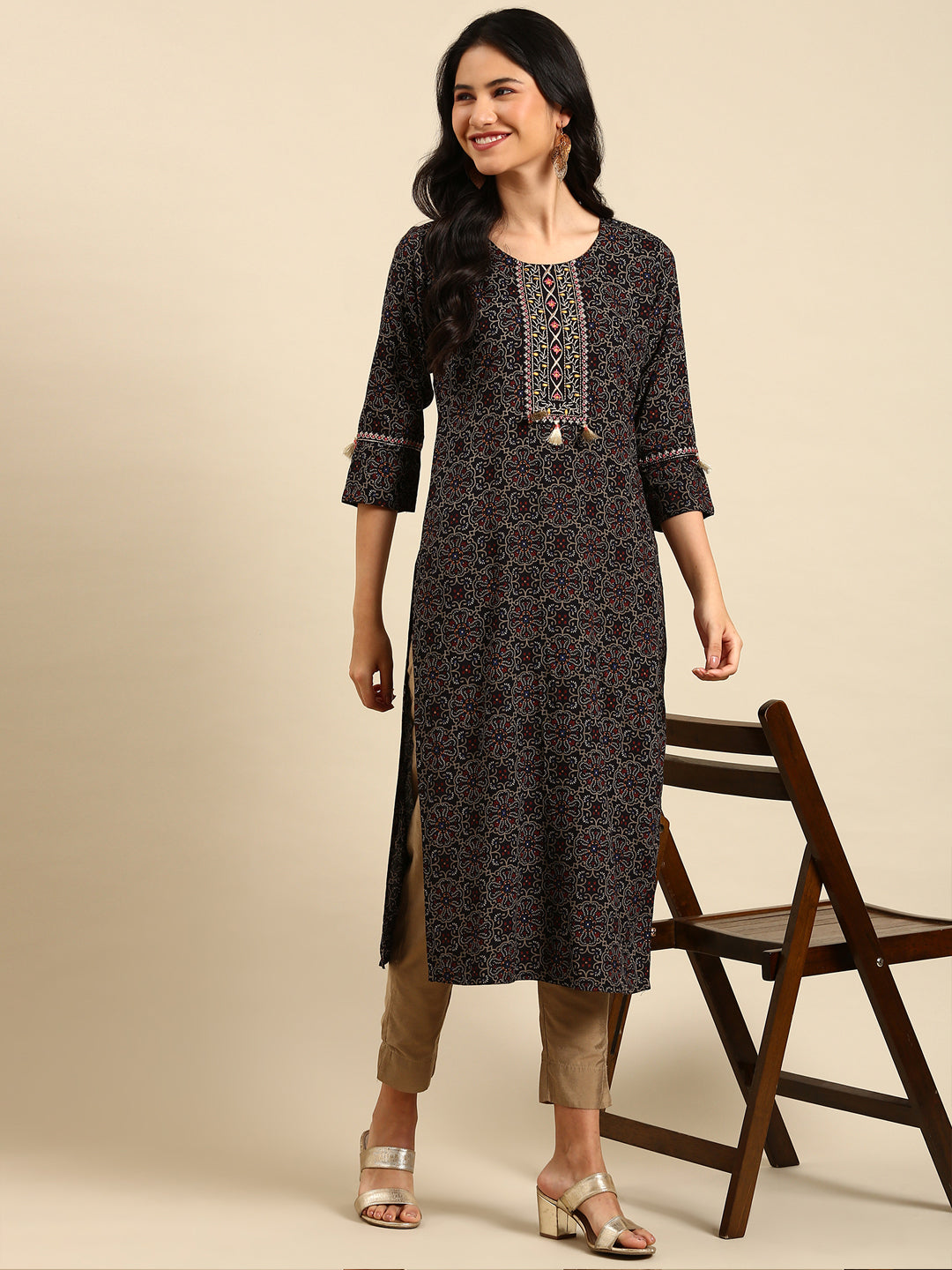 Women's Black Printed Straight Kurta