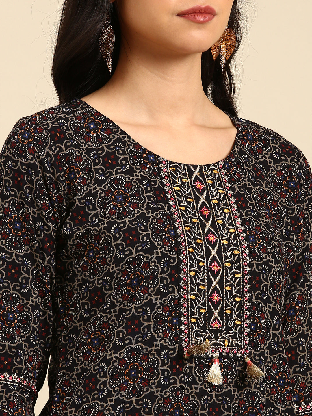 Women's Black Printed Straight Kurta