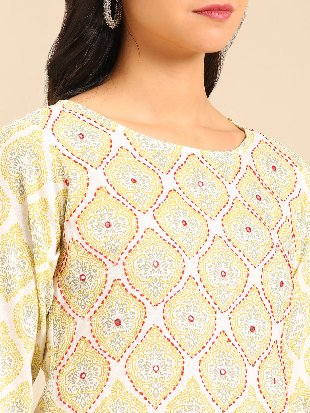 Women's Off White Printed Straight Kurta